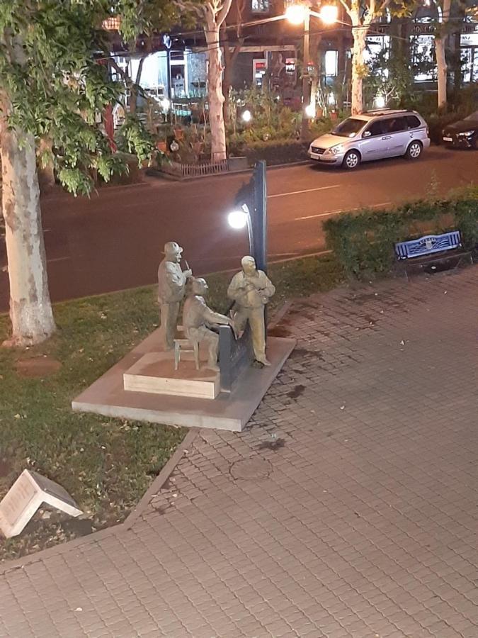 Yerevan, Abovyan 34 My Street Exterior foto